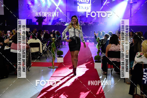 Buy your photos of the eventTEMPOS E ESTAES - CH DE MULHERES 2019 - DESFILE ANYDAY on Fotop