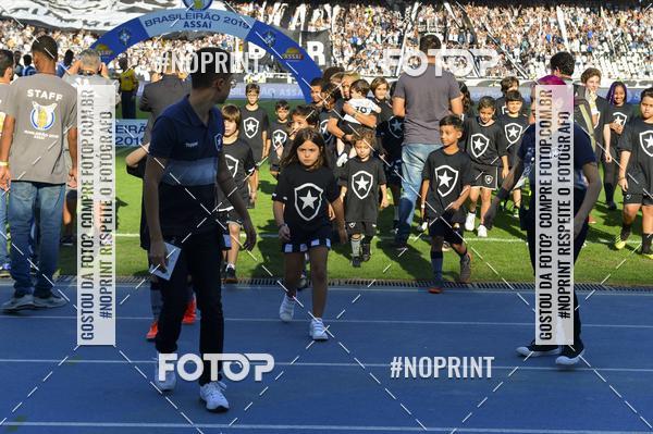 Buy your photos of the eventBotafogo x Atltico-MG  Nilton Santos - 08/09/2019 on Fotop