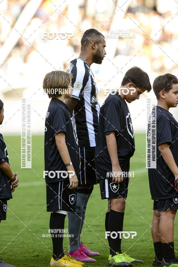 Buy your photos of the eventBotafogo x Atltico-MG  Nilton Santos - 08/09/2019 on Fotop