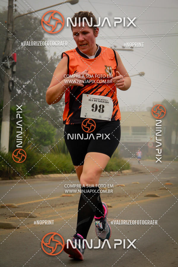 Achetez vos photos de l'vnement1 Corrida Rustica Dia do soldado sur Fotop