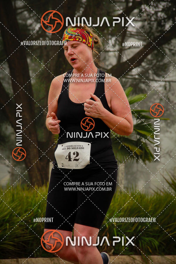 Achetez vos photos de l'vnement1 Corrida Rustica Dia do soldado sur Fotop