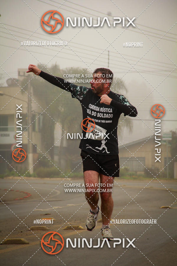 Achetez vos photos de l'vnement1 Corrida Rustica Dia do soldado sur Fotop