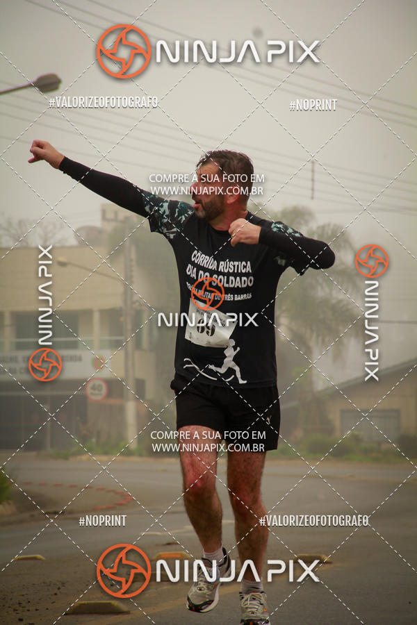 Achetez vos photos de l'vnement1 Corrida Rustica Dia do soldado sur Fotop