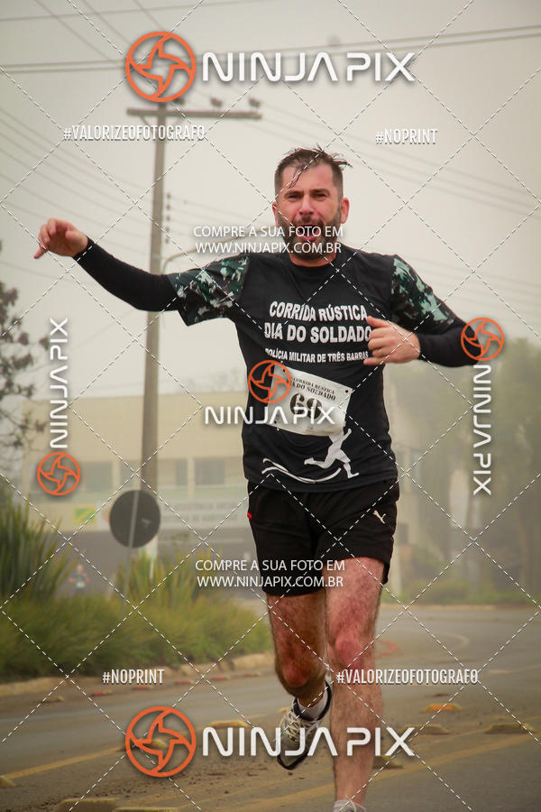 Achetez vos photos de l'vnement1 Corrida Rustica Dia do soldado sur Fotop