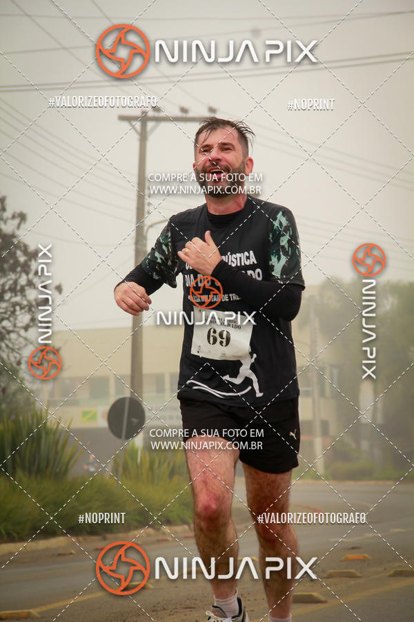 Achetez vos photos de l'vnement1 Corrida Rustica Dia do soldado sur Fotop