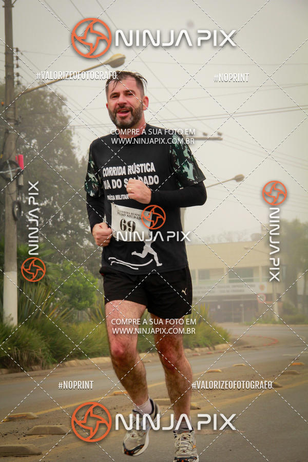 Achetez vos photos de l'vnement1 Corrida Rustica Dia do soldado sur Fotop