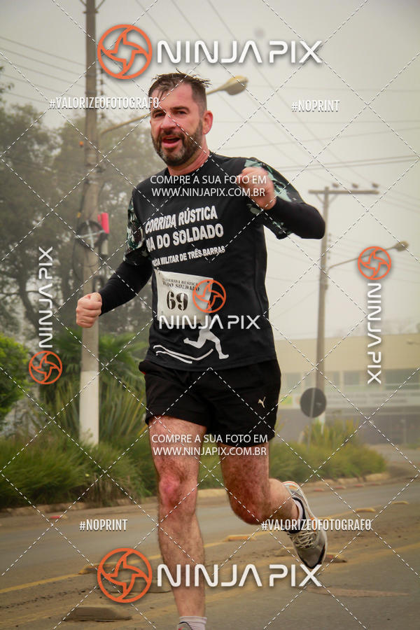 Achetez vos photos de l'vnement1 Corrida Rustica Dia do soldado sur Fotop