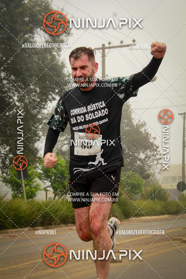 Achetez vos photos de l'vnement1 Corrida Rustica Dia do soldado sur Fotop