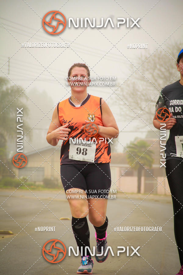 Achetez vos photos de l'vnement1 Corrida Rustica Dia do soldado sur Fotop