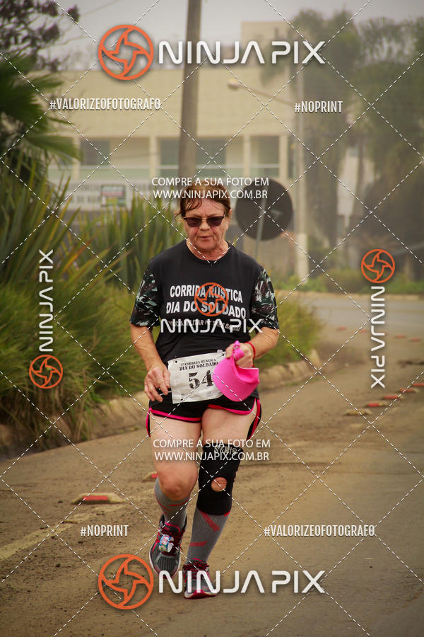 Achetez vos photos de l'vnement1 Corrida Rustica Dia do soldado sur Fotop