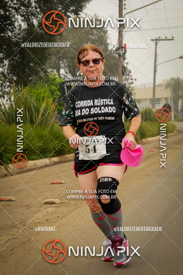 Achetez vos photos de l'vnement1 Corrida Rustica Dia do soldado sur Fotop