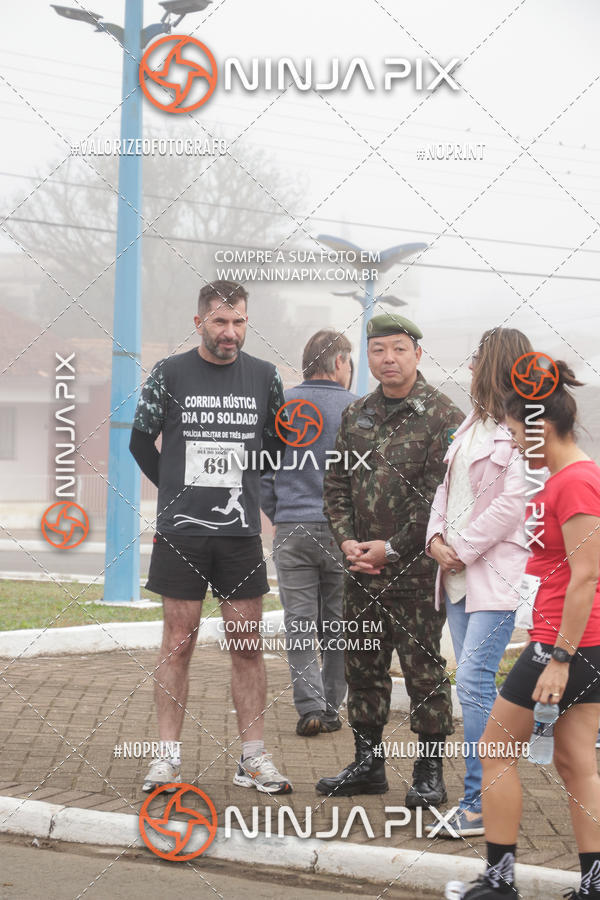 Achetez vos photos de l'vnement1 Corrida Rustica Dia do soldado sur Fotop