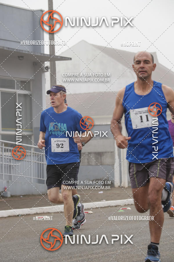 Achetez vos photos de l'vnement1 Corrida Rustica Dia do soldado sur Fotop