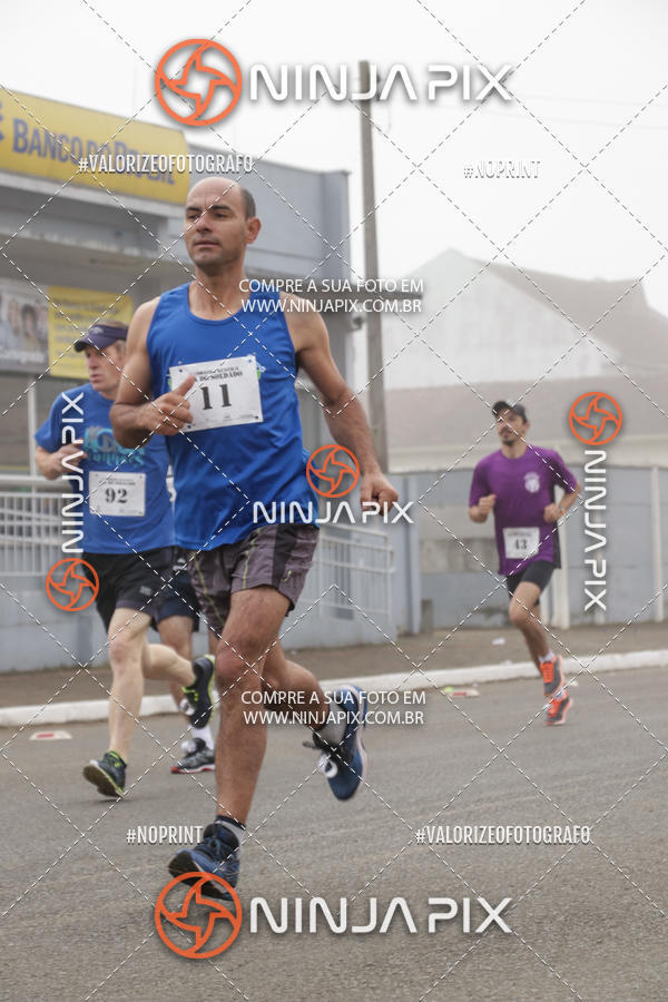 Achetez vos photos de l'vnement1 Corrida Rustica Dia do soldado sur Fotop