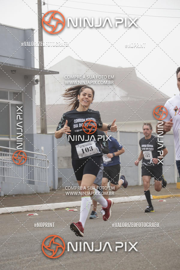 Achetez vos photos de l'vnement1 Corrida Rustica Dia do soldado sur Fotop