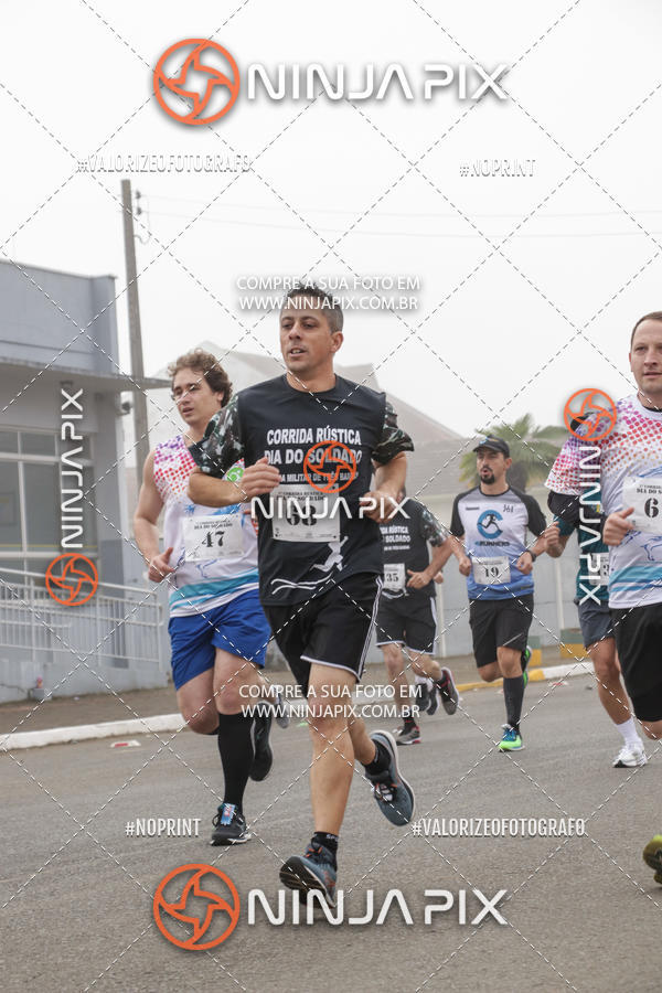 Achetez vos photos de l'vnement1 Corrida Rustica Dia do soldado sur Fotop