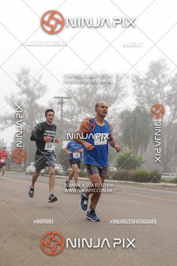Achetez vos photos de l'vnement1 Corrida Rustica Dia do soldado sur Fotop