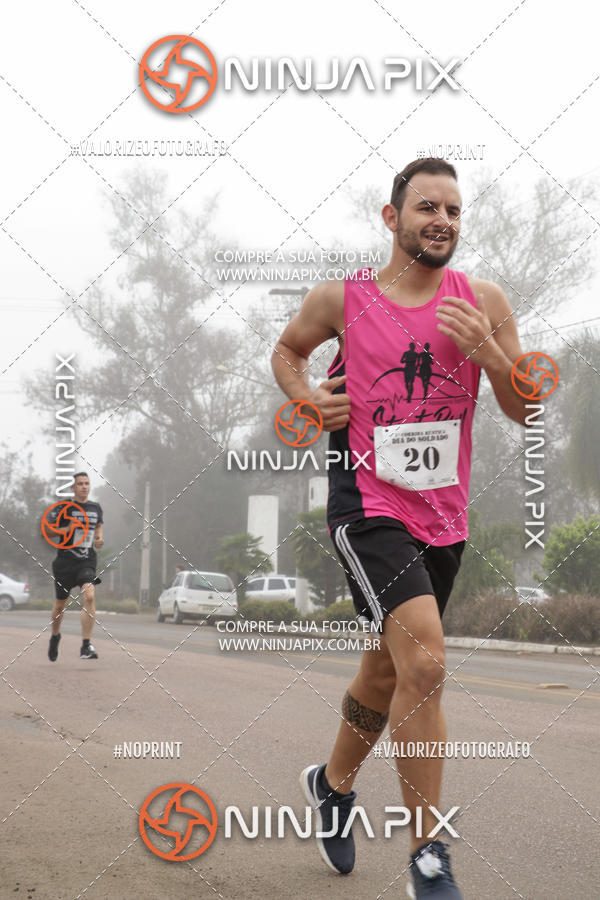 Achetez vos photos de l'vnement1 Corrida Rustica Dia do soldado sur Fotop