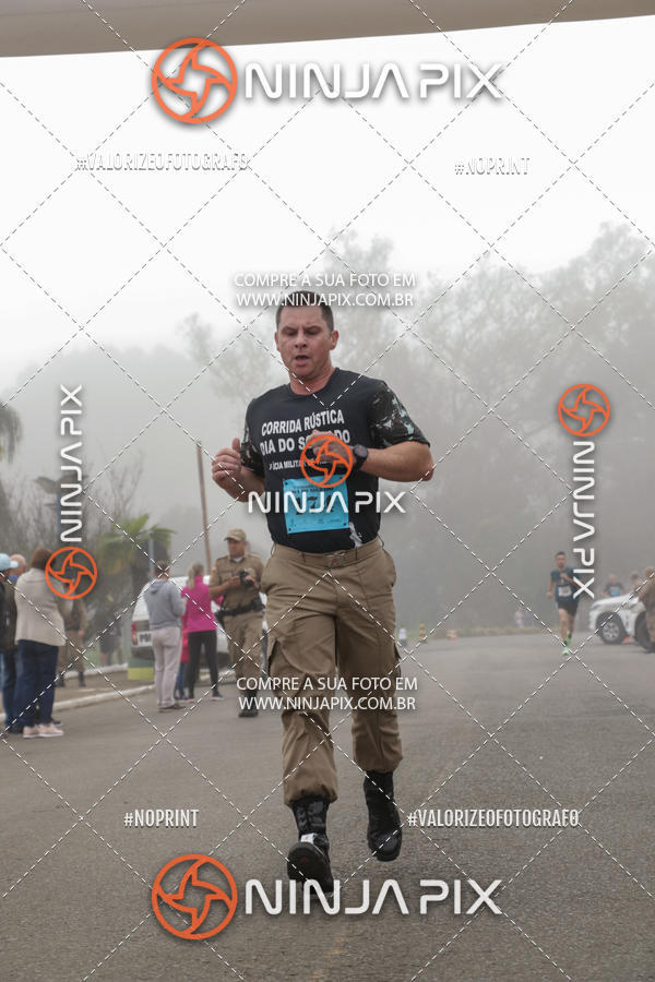 Achetez vos photos de l'vnement1 Corrida Rustica Dia do soldado sur Fotop