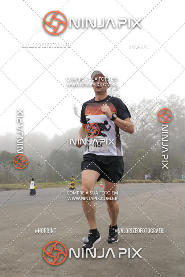 Achetez vos photos de l'vnement1 Corrida Rustica Dia do soldado sur Fotop