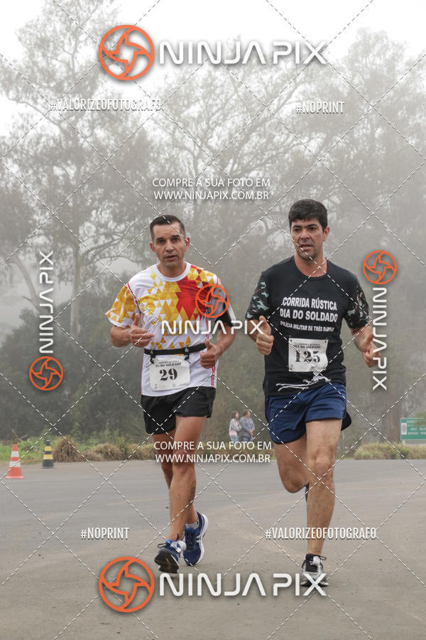 Achetez vos photos de l'vnement1 Corrida Rustica Dia do soldado sur Fotop