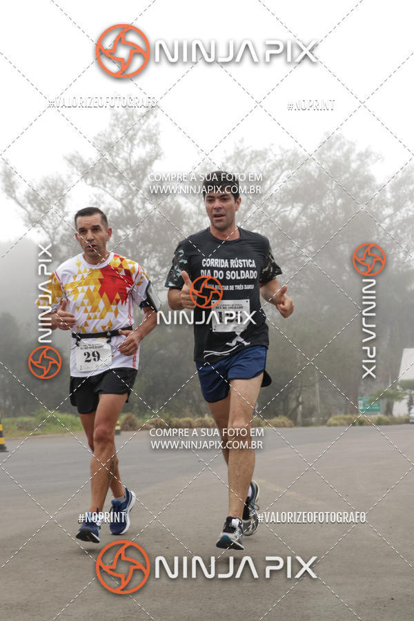 Achetez vos photos de l'vnement1 Corrida Rustica Dia do soldado sur Fotop