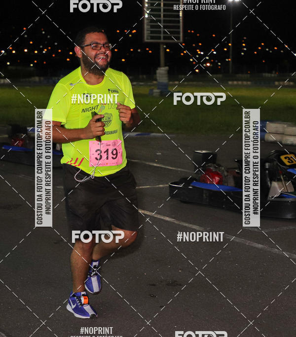 Buy your photos of the eventNight Run Paladino on Fotop