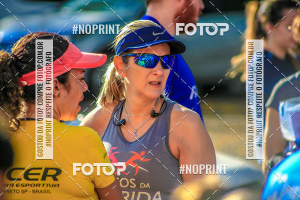Buy your photos of the eventFLOW RUN on Fotop