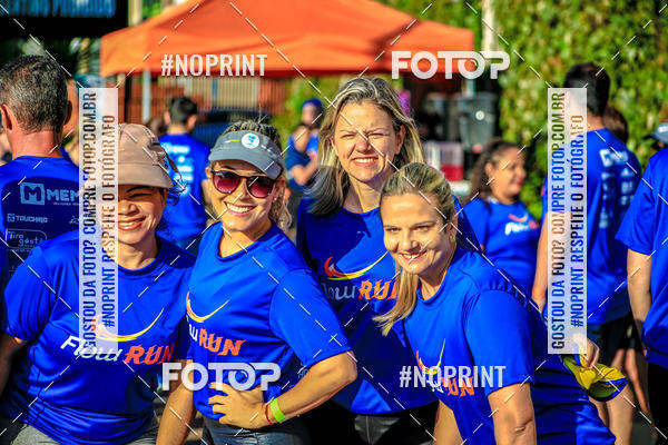 Buy your photos of the eventFLOW RUN on Fotop