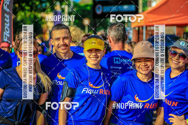 Buy your photos of the eventFLOW RUN on Fotop