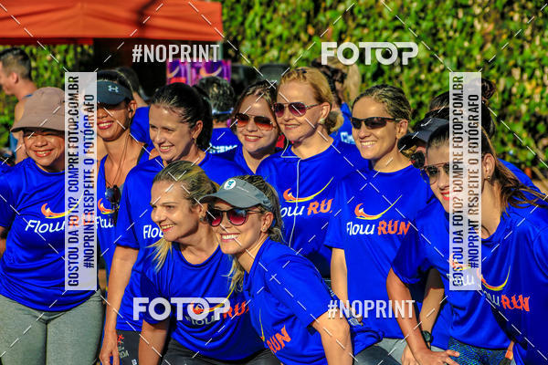 Buy your photos of the eventFLOW RUN on Fotop