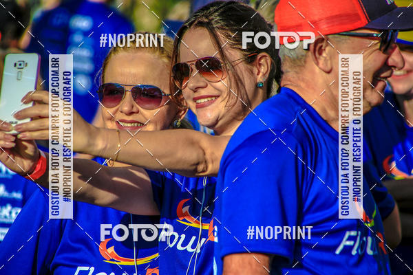 Buy your photos of the eventFLOW RUN on Fotop