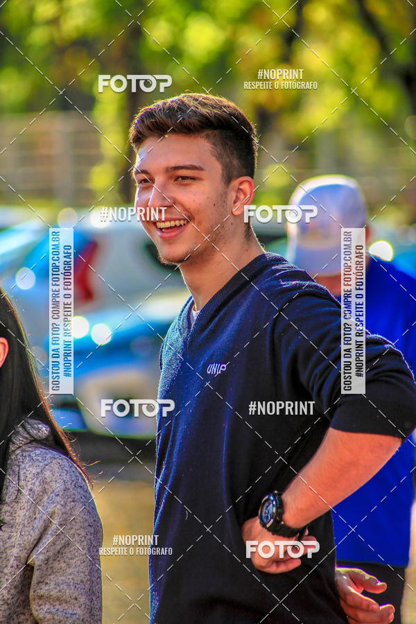 Buy your photos of the eventFLOW RUN on Fotop