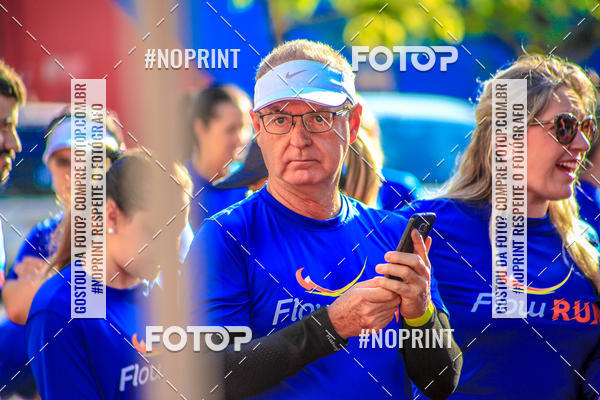 Buy your photos of the eventFLOW RUN on Fotop