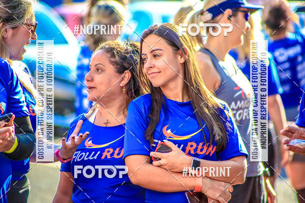 Buy your photos of the eventFLOW RUN on Fotop