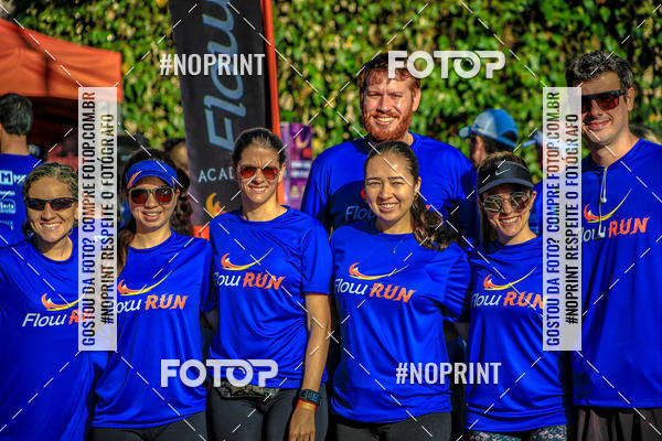 Buy your photos of the eventFLOW RUN on Fotop
