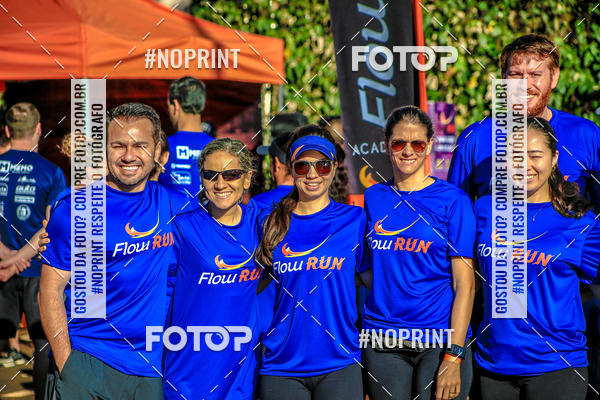 Buy your photos of the eventFLOW RUN on Fotop