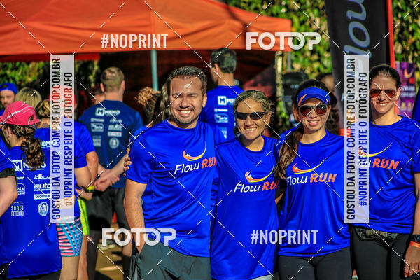 Buy your photos of the eventFLOW RUN on Fotop