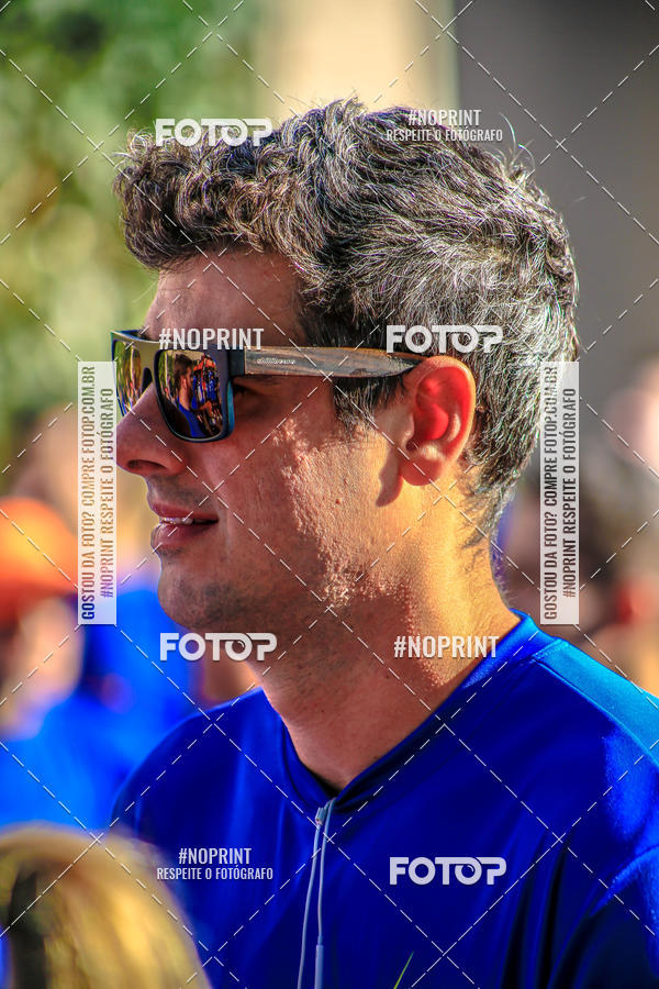 Buy your photos of the eventFLOW RUN on Fotop