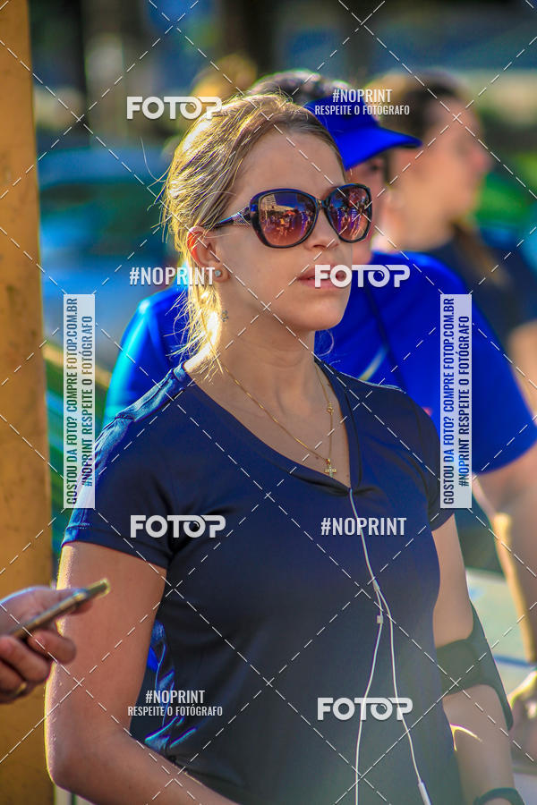 Buy your photos of the eventFLOW RUN on Fotop