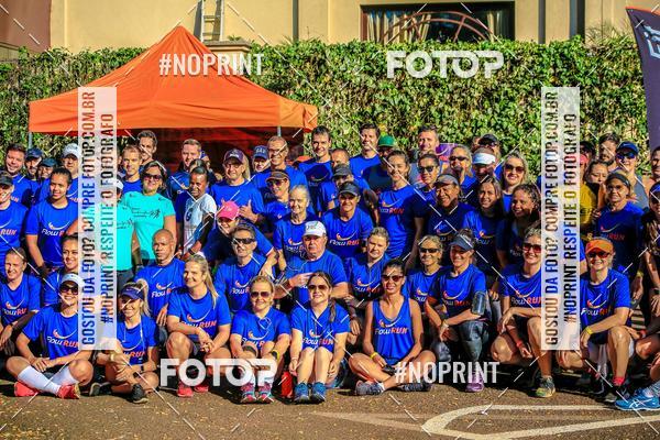 Buy your photos of the eventFLOW RUN on Fotop