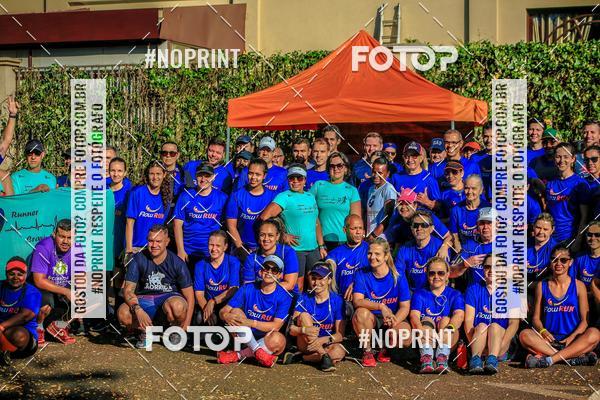 Buy your photos of the eventFLOW RUN on Fotop