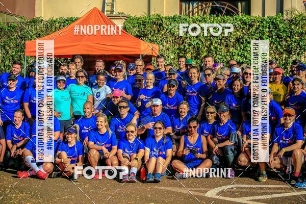 Buy your photos of the eventFLOW RUN on Fotop