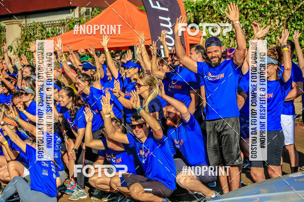 Buy your photos of the eventFLOW RUN on Fotop