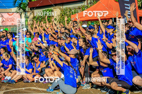 Buy your photos of the eventFLOW RUN on Fotop