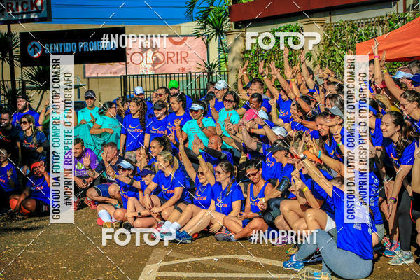 Buy your photos of the eventFLOW RUN on Fotop