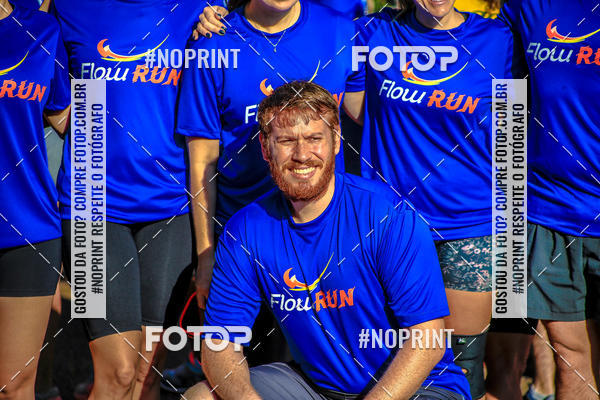 Buy your photos of the eventFLOW RUN on Fotop