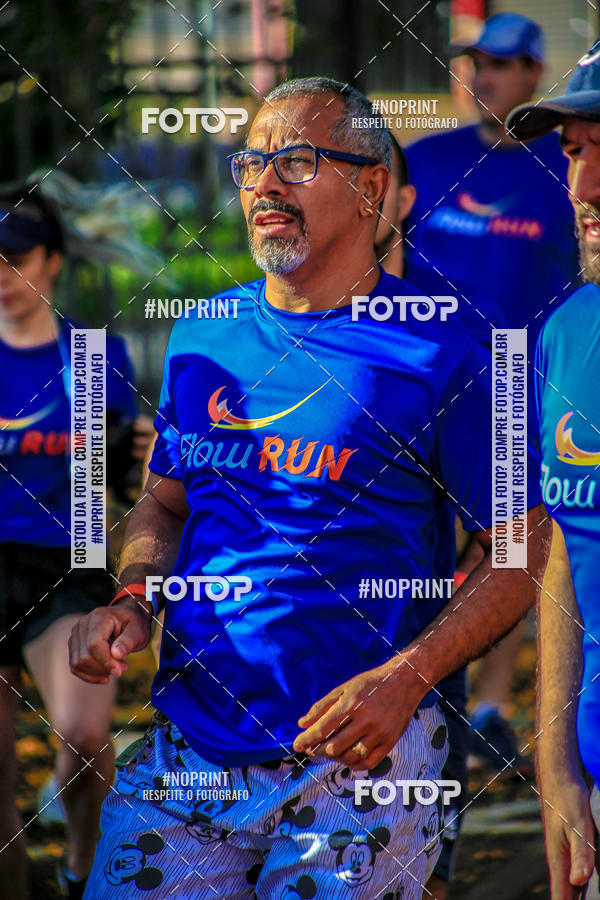 Buy your photos of the eventFLOW RUN on Fotop