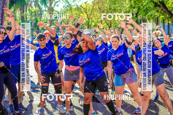 Buy your photos of the eventFLOW RUN on Fotop