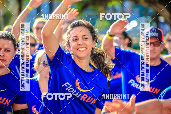 Buy your photos of the eventFLOW RUN on Fotop